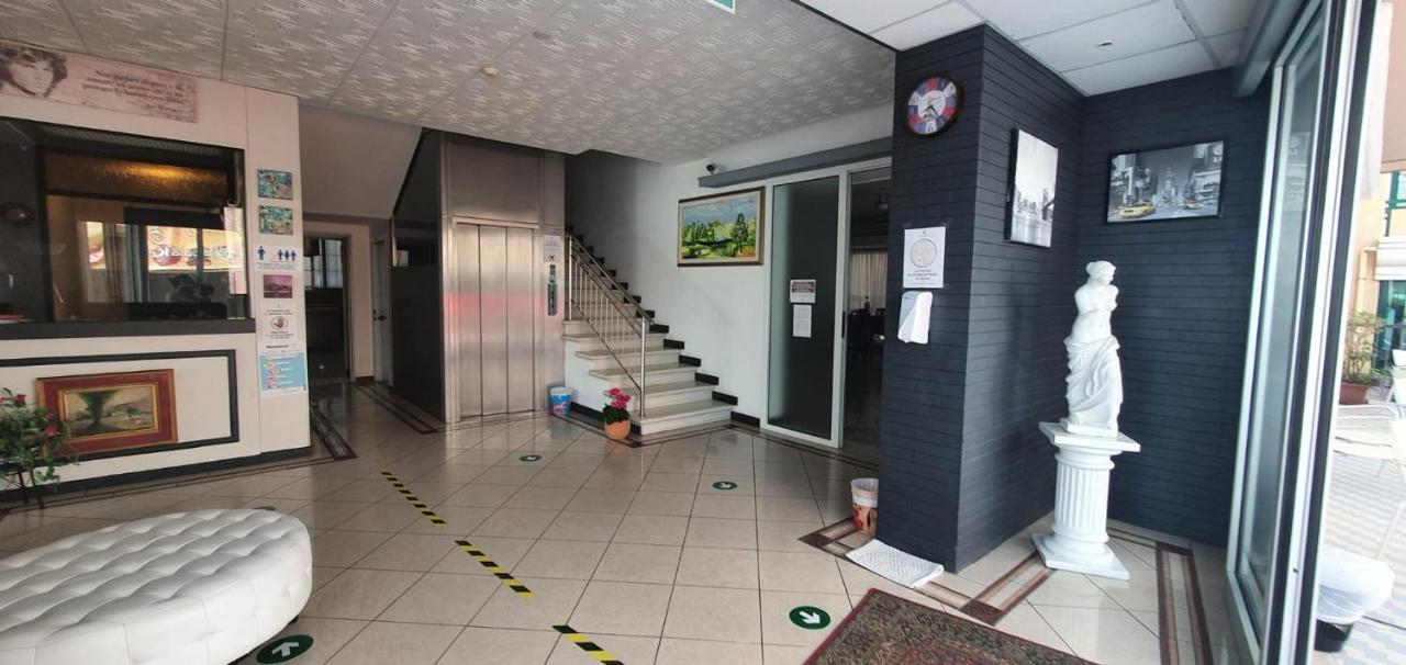 Hotel Venus Rimini Luaran gambar
