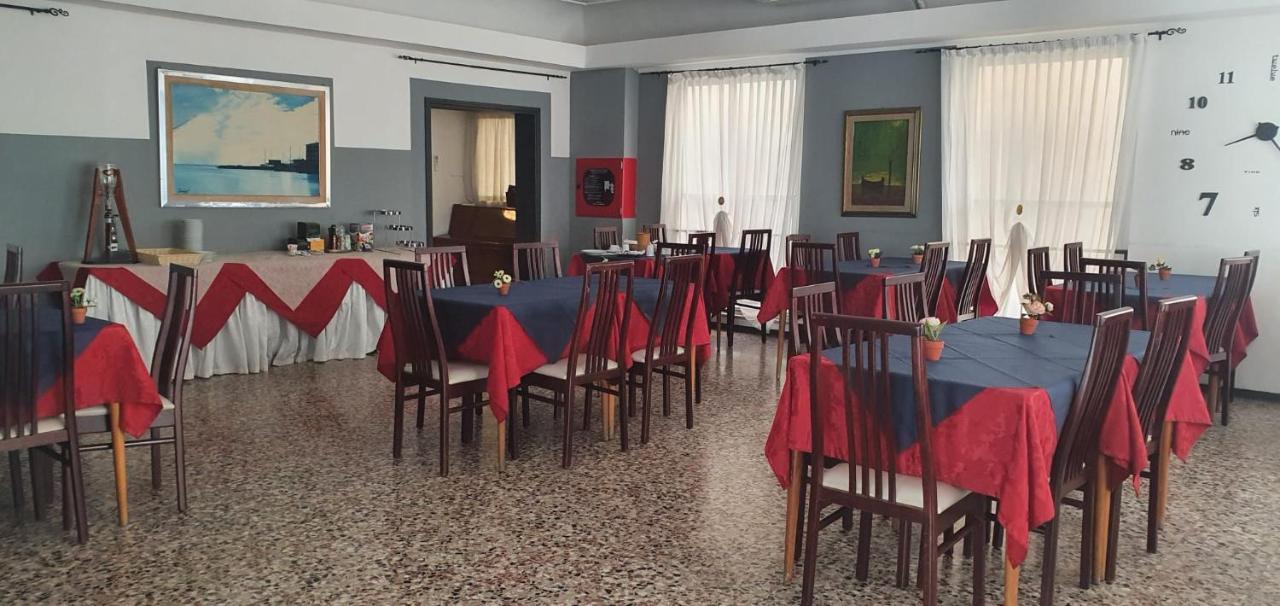 Hotel Venus Rimini Luaran gambar