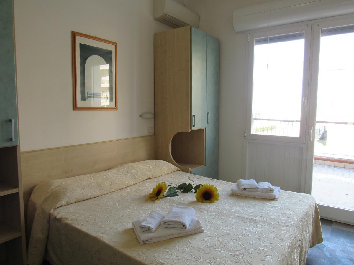 Hotel Venus Rimini Luaran gambar